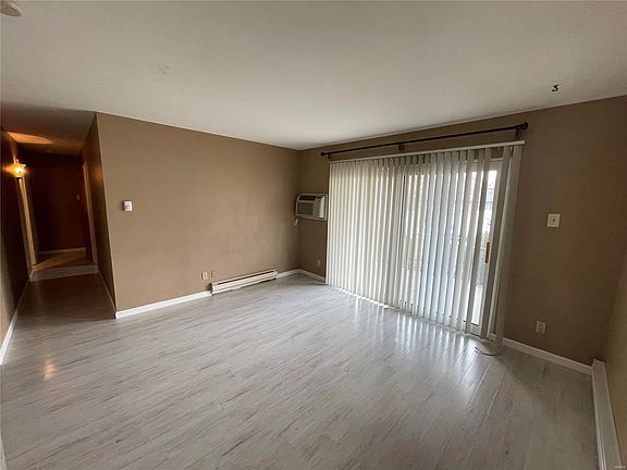 3rd image of 7604 Hazelcrest Dr APT D