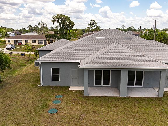 5th image of 3833 Kittyhawk Dr