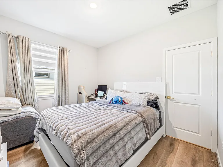 7207 Cedar Harbor Ct — Photo 13