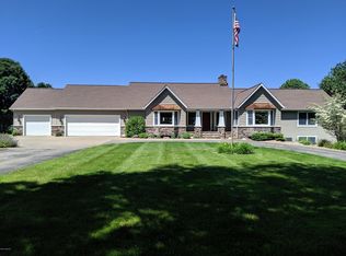 12635 14th Ave NW, Grand Rapids, MI 49534