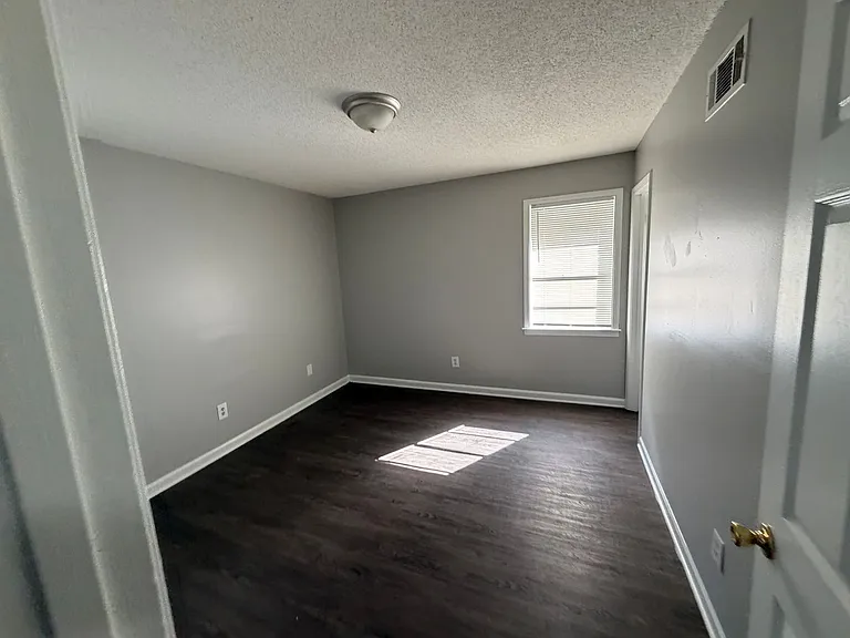 6273 Tulane Rd — Photo 33