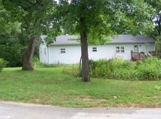 27 Webb Rd, Reeds Spring, MO 65737