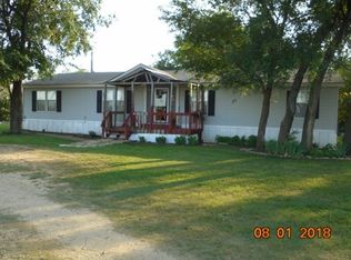 3260 E Indian Rd, Newkirk, OK 74647