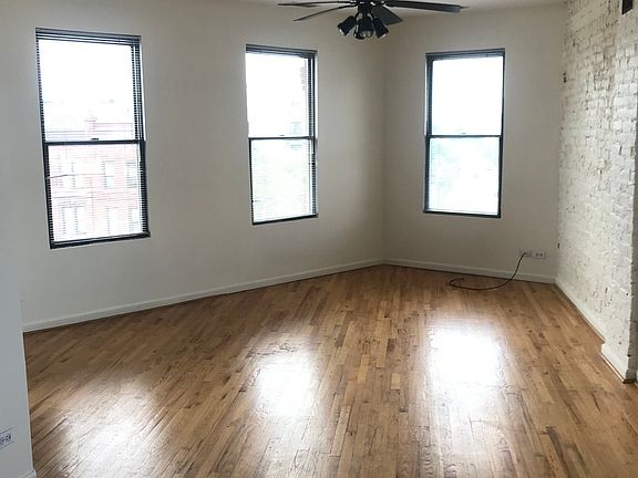2nd image of 729 W Grand Ave APT 4F