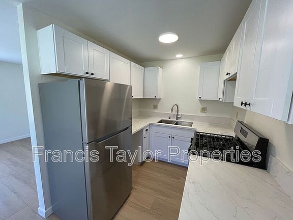 2nd image of 355 Idaho Ave APT 1