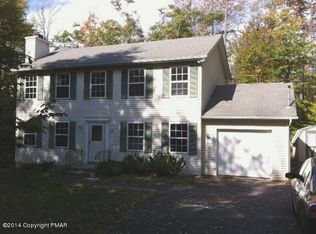 2468 Hidden Ln, Tobyhanna, PA 18466