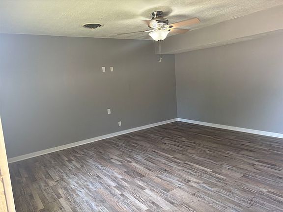 4th image of 2106 Indian Dr