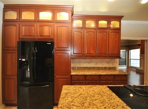 4th image of 619 Fairport Ln