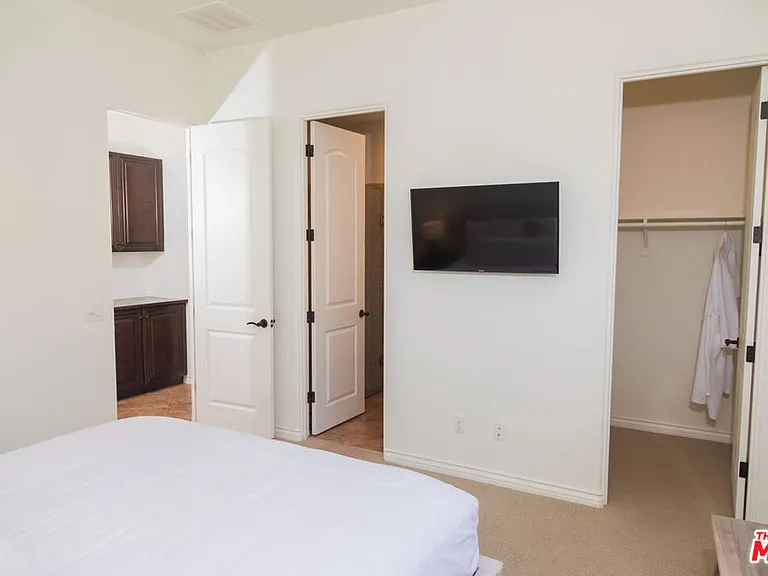 54155 Cananero Cir — Photo 10