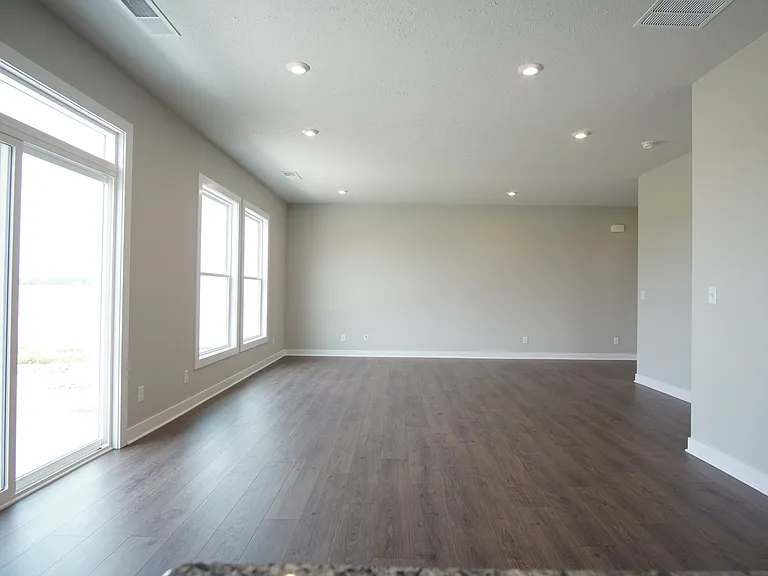 4852 White Chapel Dr — Photo 10