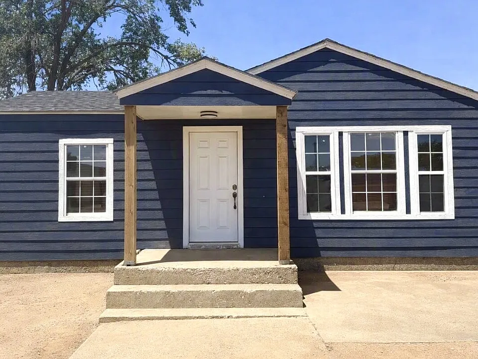 1214 College Ave