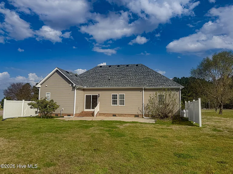 121 Scotland Rd — Photo 32