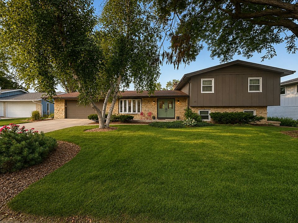 1st image of 5321 Comanche Way