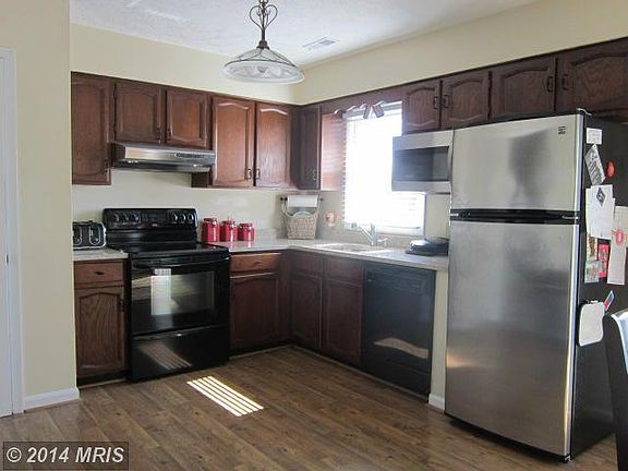 4th image of 103 Caroline Ave