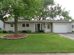 414 Kingston Dr, Romeoville, IL 60446