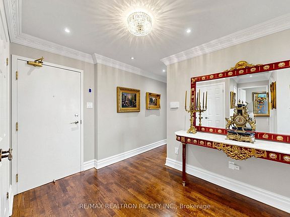 4th image of 7300 Yonge St #1810
