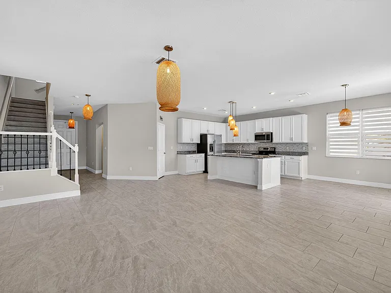 10916 SW Robbia Way — Photo 11