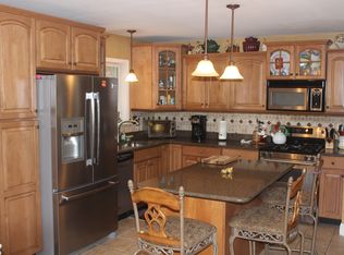 10 Oakland Rd, Jamesburg, NJ 08831