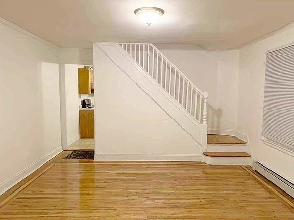 3rd image of 1932 E 34th St #Private-ho