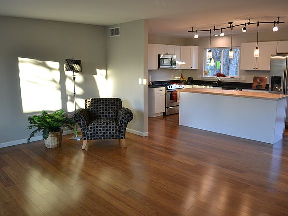 4th image of 9131 Glasgow Dr