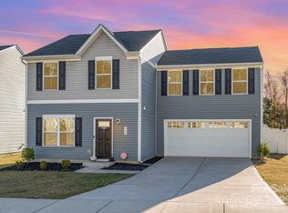 660 Pointe Andrews Dr, Concord, NC 28025