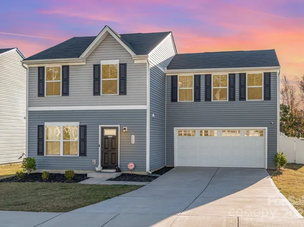 660 Pointe Andrews Dr, Concord, NC 28025