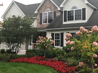 37 Hillcrest Ct, Wappingers Falls, NY 12590