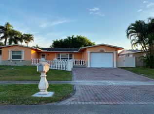 9360 NW 20th St, Hollywood, FL 33024