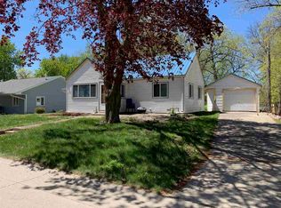 115 Rohr St, Arnolds Park, IA 51331