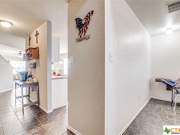 3rd image of 1028 Bromley Ct