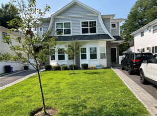 9 Mohegan Ave #A, Pt Washington, NY 11050
