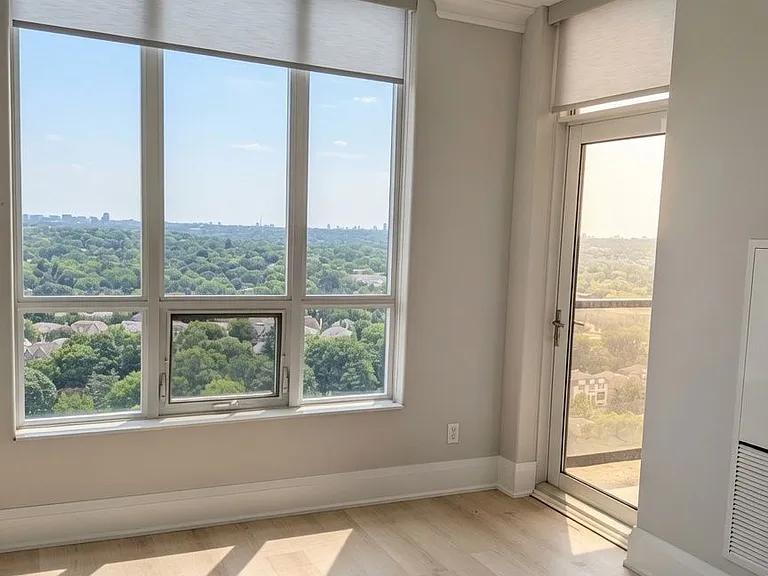 100 Harrison Garden Blvd #GPH23 — Photo 10