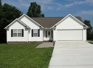 411 Dandelion Cir, Williamsburg, KY 40769