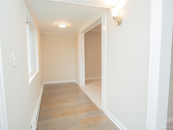 3rd image of 2404 Pacific Ave