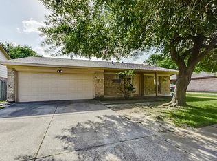11334 White Gate Ln, Houston, TX 77067