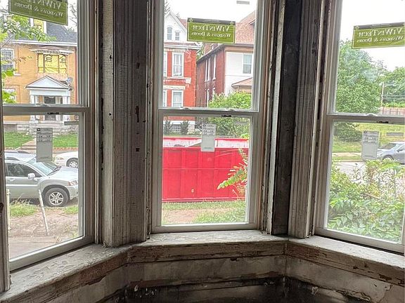 4th image of 5172 Kensington Ave