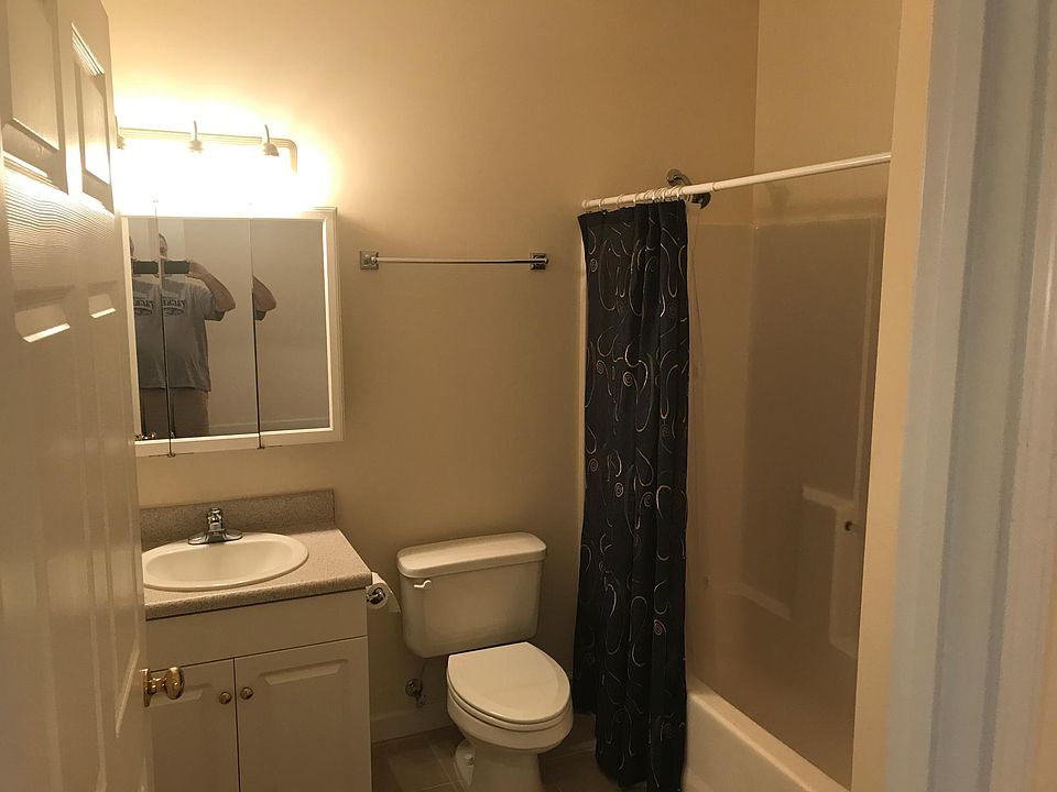 1st image of 486 Moss Creek Ln