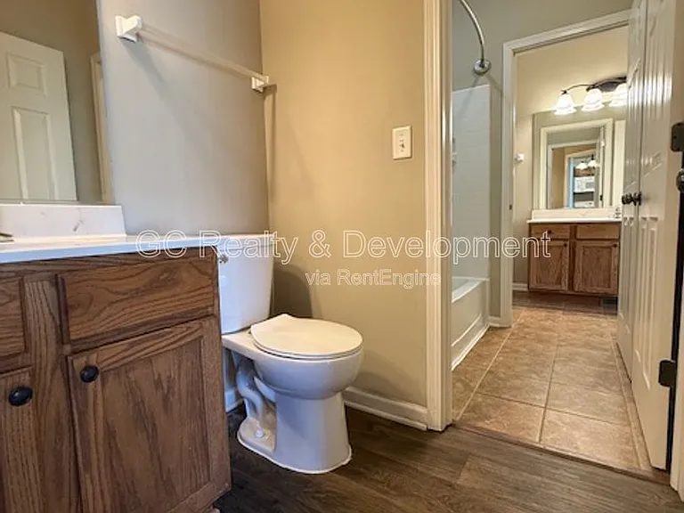 1652 Cesario Dr — Photo 16