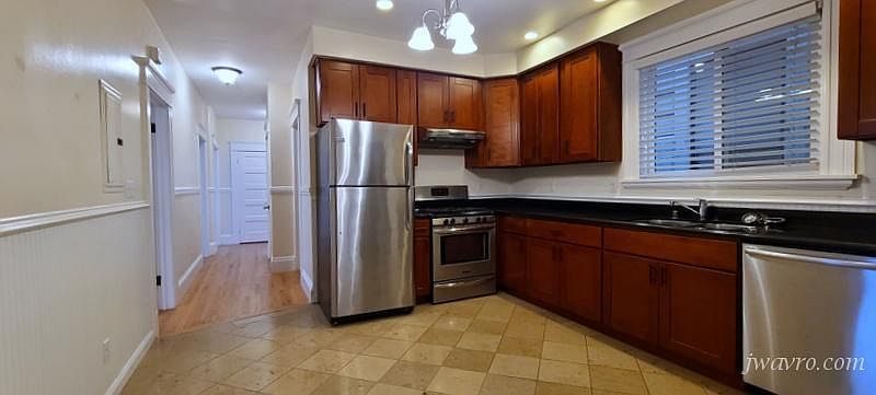 1st image of 344 Castro St #340