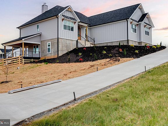 2nd image of 23851 Lands End Dr