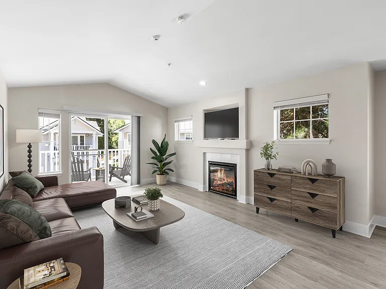 Bradley Park Apartments — Photo 1