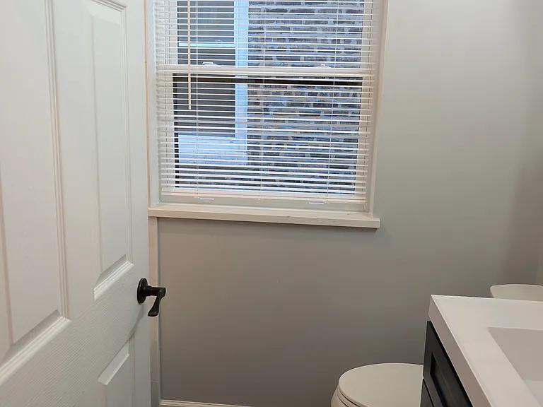 W 18th Pl — Photo 10