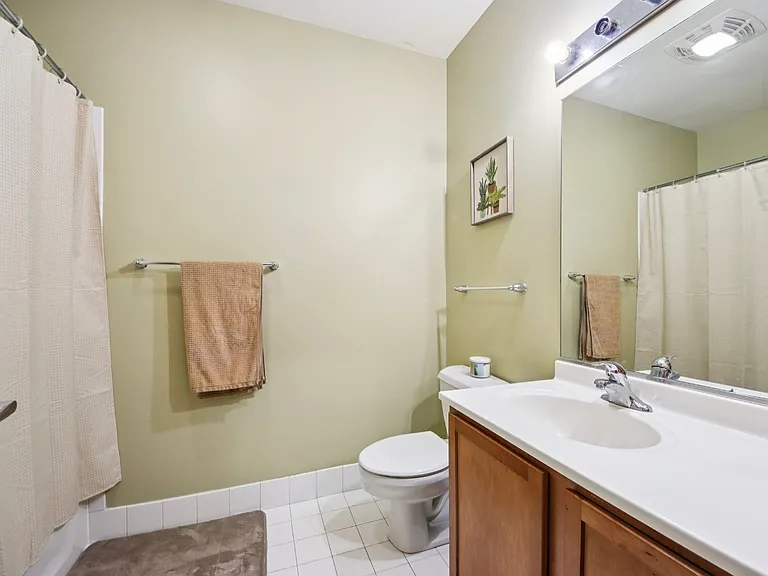 2323 W Pershing Rd #228 — Photo 13