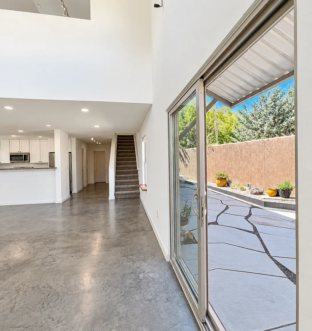 2 bed, 1800 sqft, $3,250 — Photo 4