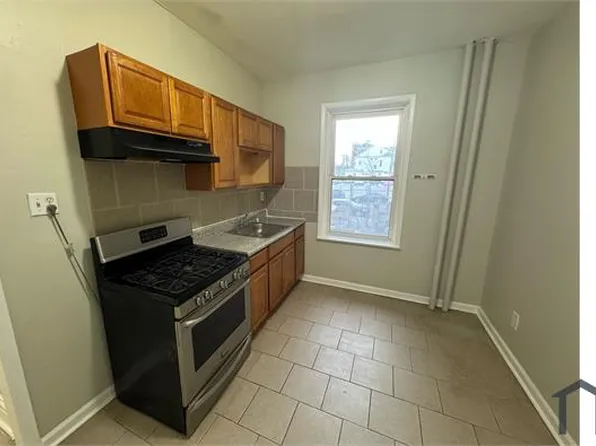 196 Roseville Ave APT 2, Newark, NJ 07107
