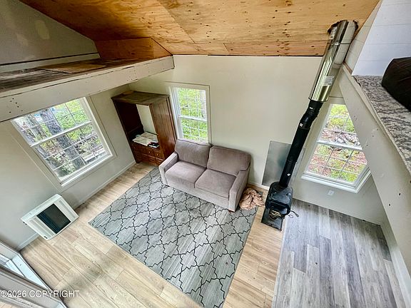 6th image of 48761 S Silver Salmon Dr