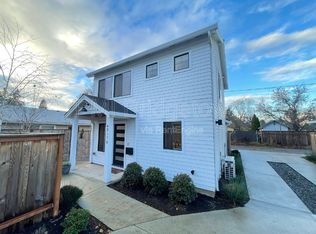 6517 SE Woodstock Blvd UNIT B, Portland, OR 97206