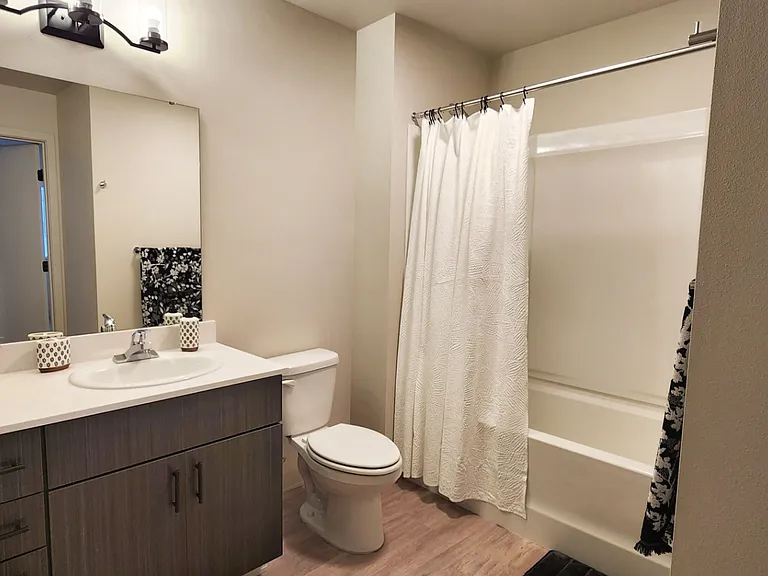 The Vicara Apartments & Townhomes — Photo 32