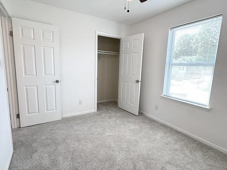 509 Bowling Green Ct — Photo 18