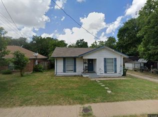 4323 W Clarendon Dr, Cockrell Hill, TX 75211